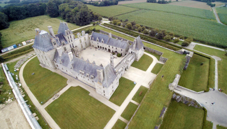 Château Kerjean drone